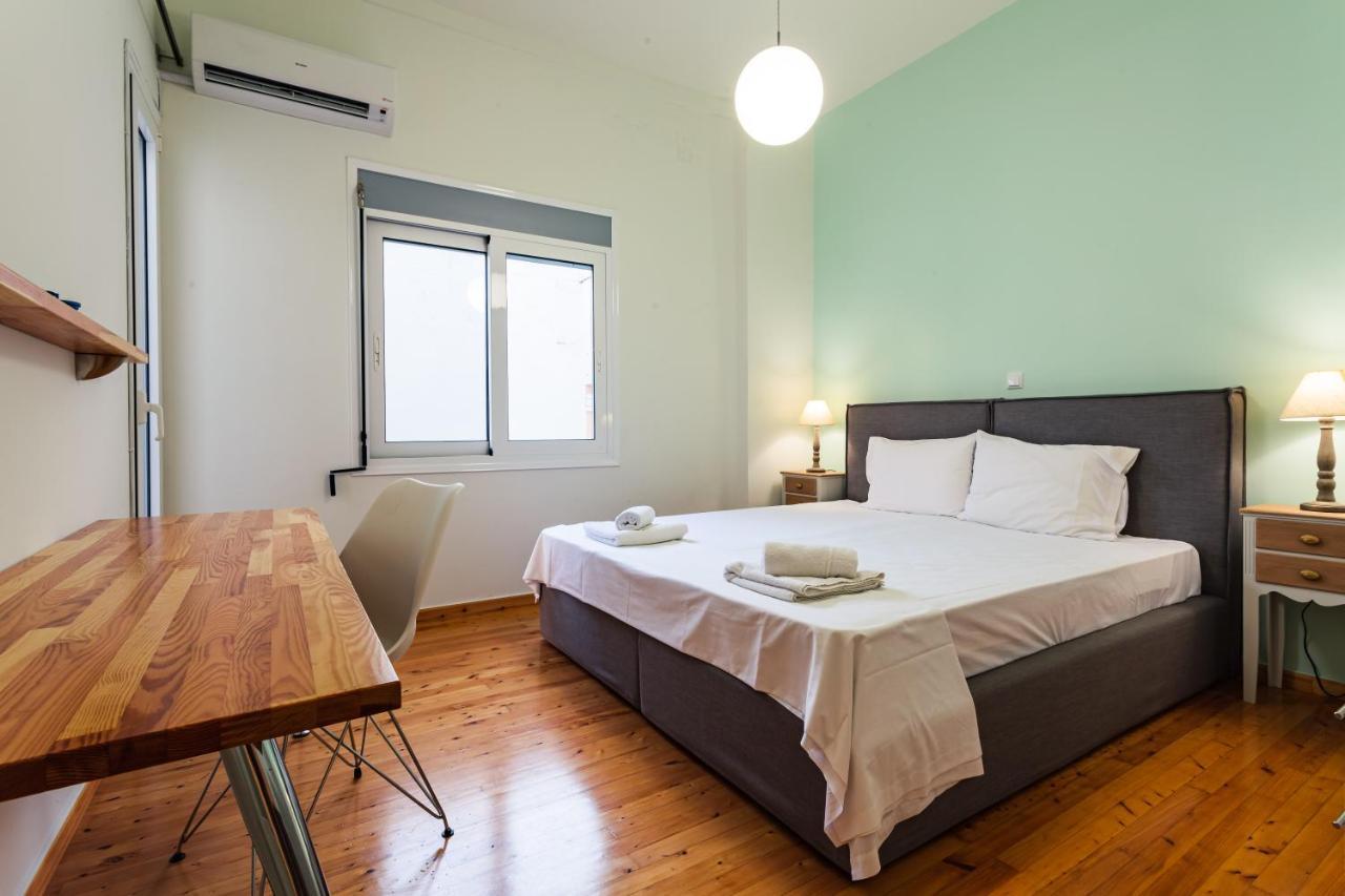 Appartamento Upscale Modern Escape In The Historic Center Kalamata Esterno foto