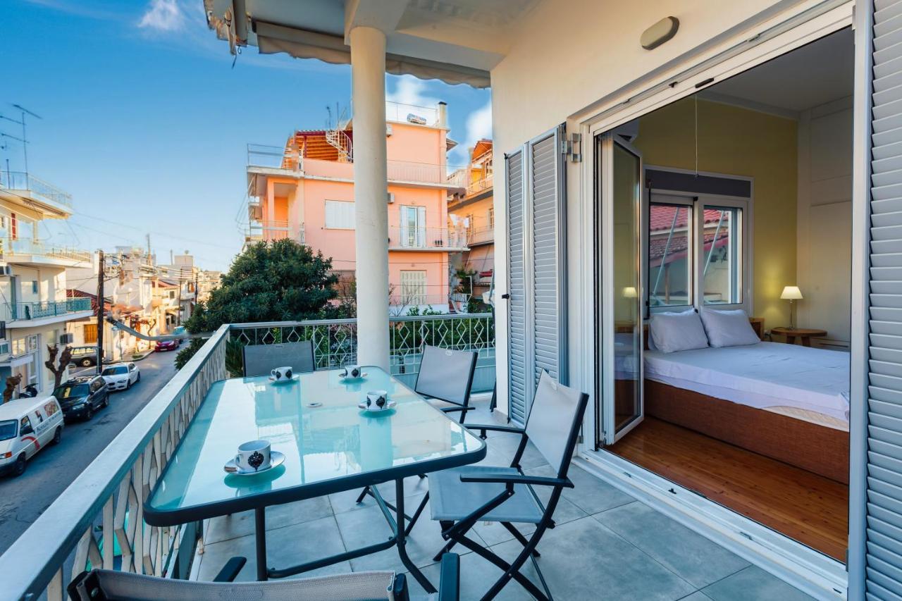 Appartamento Upscale Modern Escape In The Historic Center Kalamata Esterno foto